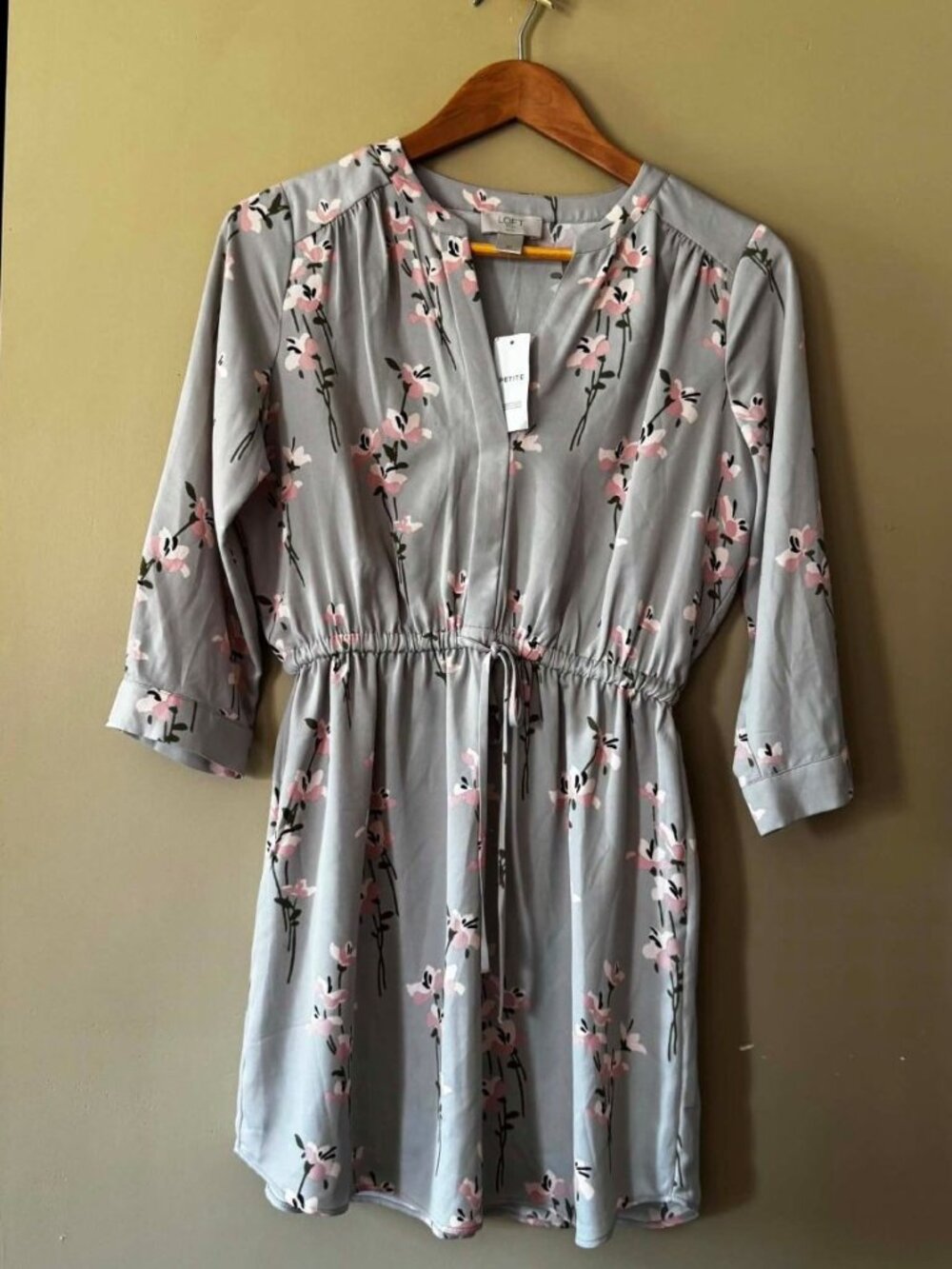 LOFT OUTLET NWT Floral Mini Dress | XS Petite - Picture 1 of 3